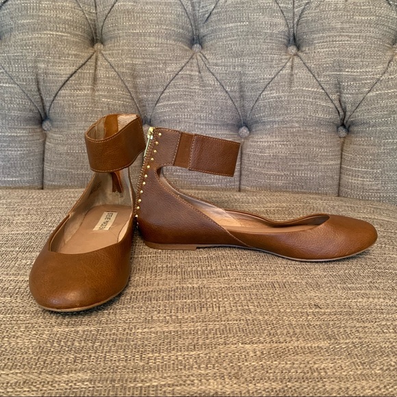 Cognac Steve Madden flats - Picture 2 of 4